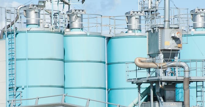 Plant for the production of the mortar
