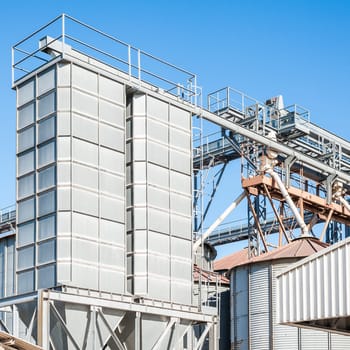 Storage facility cereals and production of bio gas  silos and drying towers