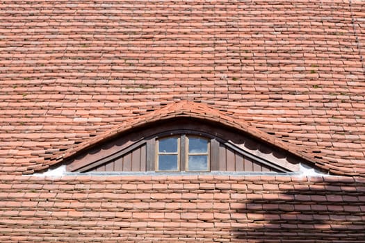 A window integrated into the roof