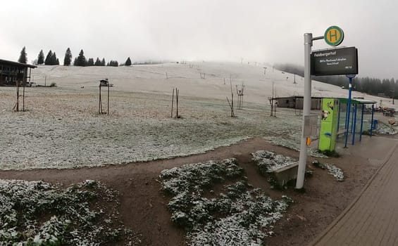 Meadow covered with snow at Seebuck/Feldberg. First onset of winter in the Black Forest. With the cold air and temperatures below freezing,winter has arrived in the Feldberg region (district of Breisgau-Hochschwarzwald) on Saturday night. Thus,the highest elevation of the country covered a 5 centimeters high fresh snow cover. .. However,the important thoroughfares,such as the B317 federal route,were still snow-free for motorists. ..