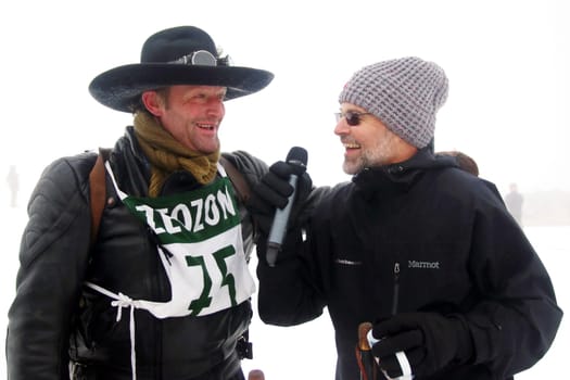 Obviously had fun at the historic ski day: from left: Martin Wangler alias Fidelius Waldvogel chatting with the deputy HTG managing director Volker Haselbacher,Feldberg - Anniversary - 125 years of skiing in the Black Forest