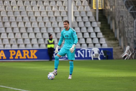Goalkeeper Sebastian Mielitz (VfB Oldenburg) at the match of the 3. FBL: 22-23: 14. Sptg. SC Freiburg II vs VfB Oldenburg.. DFL REGULATIONS PROHIBIT ANY USE OF PHOTOGRAPHS AS IMAGE SEQUENCES AND/OR QUASI-VIDEONann.. Photo: Joachim Hahne/johapress