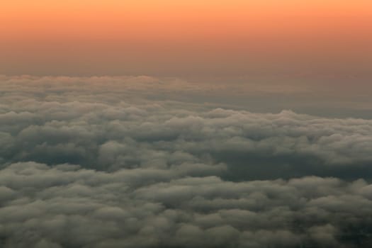 View of horizon above the clouds
