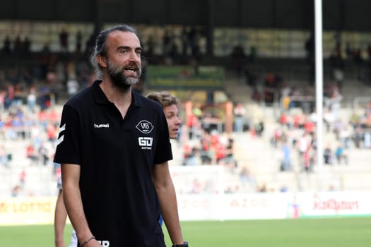 Coach Dario Fossi (VfB Oldenburg) at the game of the 3. FBL: 22-23: 14. Sptg. SC Freiburg II vs VfB Oldenburg.. DFL REGULATIONS PROHIBIT ANY USE OF PHOTOGRAPHS AS IMAGE SEQUENCES AND/OR QUASI-VIDEONann.. Photo: Joachim Hahne/johapress