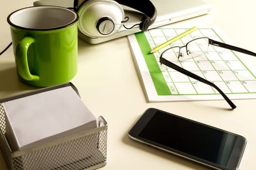 Organizing business and personal tasks and meetings .