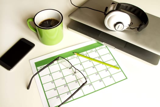 Organizing business and personal tasks and meetings .