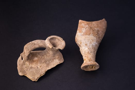rest of ancient roman vases found near Rome sea