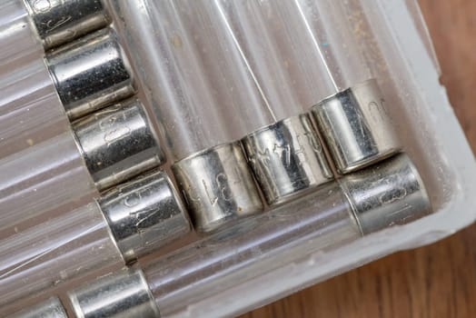 Several Fuse in a little white box