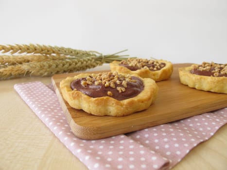 Chocolate Tartelettes with Almonds