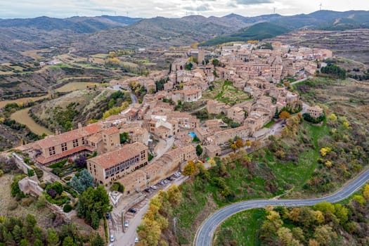 Sos del Rey Catolico, in the foreground stands the Parador Nacional de Turismo, Zaragoza, Aragon, Spain