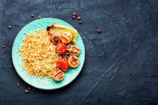 Grilled tomato, bell pepper and grilled mushroom lunch with rice for garnish