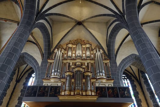 Innenansicht der evangelischen St. Blasius Kirche - Orgelprospekt, Hessen, Deutschland, Hannoversch Münden