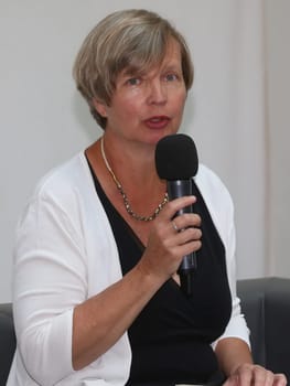 Schriftstellerin Jenny Erpenbeck bei einer Buchlesung am 03.08.2022 in Magdeburg