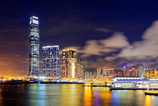 hong kong office buildings in finance zone