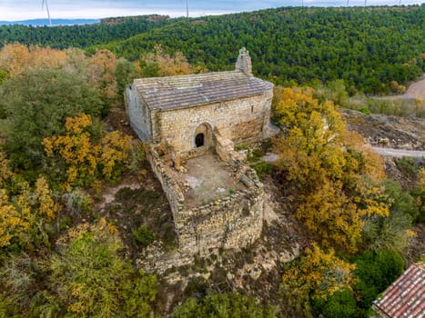 Church of Sant Pere de Sabella Tarragona is in the Romanesque style of Conesa, it is located near El Bosquet and the Font de la Masia spring, Dated to the end of the 12th century. Spain