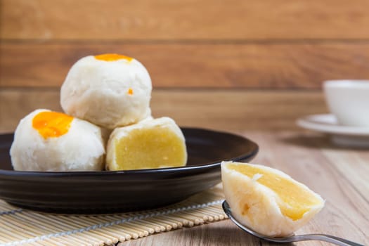 Sweet traditional Chinese cake for any occasion.