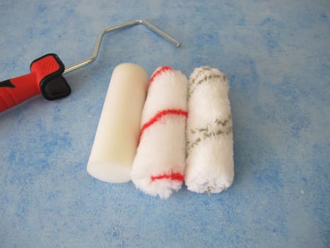Different paint roller with foam rubber, microfiber and polyester roller