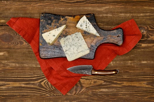 Top view of different types of blue cheese