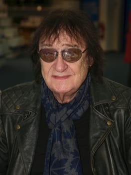 Dieter Birr Maschine bei einer Autogrammstunde am 02.01.2023 in Magdeburg