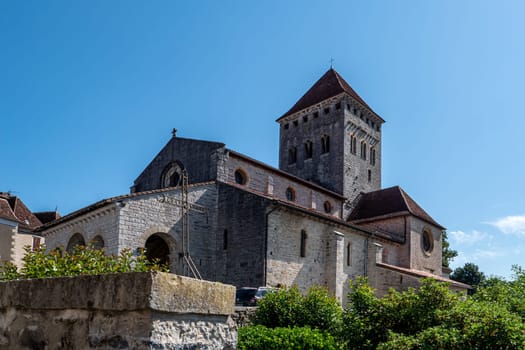 The apse of the Saint-André church in Sauveterre-de-Béarn