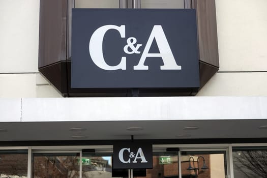 Filiale Euskirchen der C&A Mode GmbH & Co. KG - Symbolbild, Nordhein-Westfalen, Deutschland