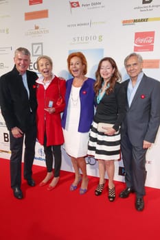Prof. Dr. Dr. Reichenspurner (UKE),Edda Darboven,Heike Jahr,Viky Leandros and John Neumeier,Charity Event "The Little Heart in the Center"" at curio Haus,Hamburg,14.06.2015"