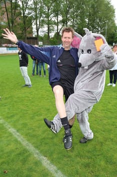 Lou Richter and the Mouse,The Charity Football Game Kicking with Heart at the Stadion Hoheluft,Hamburg,14.06.2015