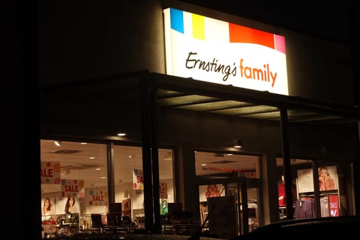 Filiale der Ernstings family GmbH & Co. KG, Nordrhein-Westfalen, Deutschland, Weilerswist