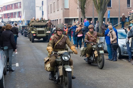 Military parade by "keep them rolling"", a foundation who maintains military vehicles with the purpose of keeping the 2nd WW memories alive"
