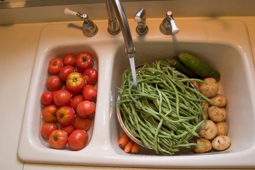 Washing vegetables