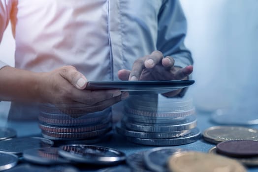 Online Banking And Internet Banking Savings Concept, Online Investment Savings, Online Stock Investors, Internet Financial Transactions, Save Monney for Investors Using Internet to Trade Stocks or Trade Fund