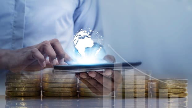 Investor online saving concept, Online Investment Savings, Online Stock Investors, Internet Financial Transactions, Save Monney for Investors Using Internet to Trade Stocks or Trade Fund