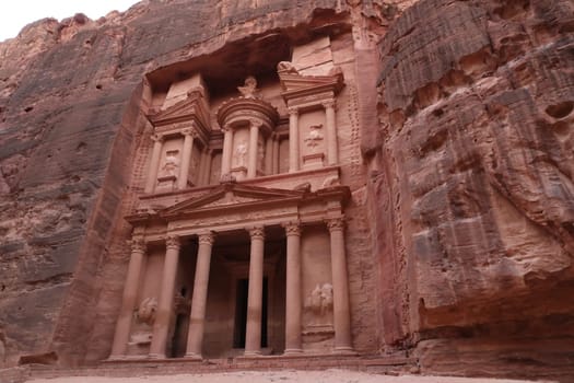 The spectacular facade of the treasury, al khazneh, Petra, Jordan 2021