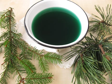 Bath additive with spruce and pine