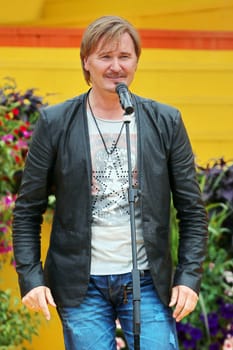 Nik P. (Saenger / Musician) - ARD-TV-Show "Always Again on Sundays"". The entertainment show on Sunday morning at Europapark Rust with Stefan MROSS from 21.06.2015"
