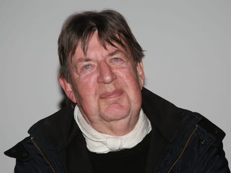 deutscher Schauspieler Jörg Gudzuhn bei einer Veranstaltung am 15.02.2023 im Moritzhof Magdeburg