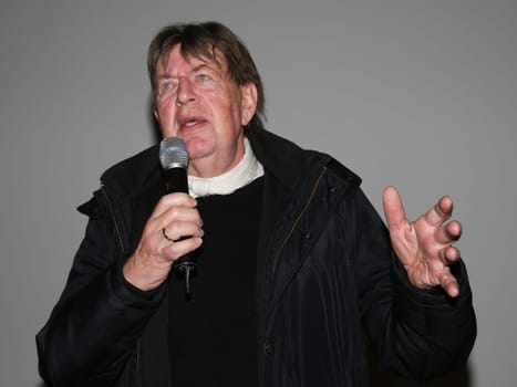 deutscher Schauspieler Jörg Gudzuhn bei einer Veranstaltung am 15.02.2023 im Moritzhof Magdeburg