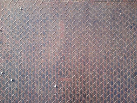 A chemically simple substance or alloy with a special sheen, ductility, good thermal conductivity and electrical conductivity. A metal bridge or step with a convex pattern against slipping shoes.