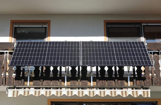 A balcony power plant is also suitable for older houses. Solar modules for power generation on a balcony
