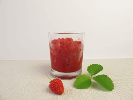 Geeister Fruits Smoothie from Strawberries
