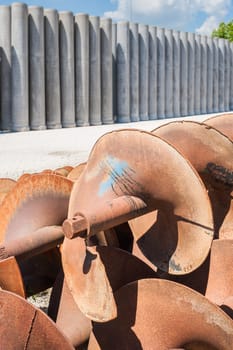 Augers for drilling of the ground for laying drain pipes