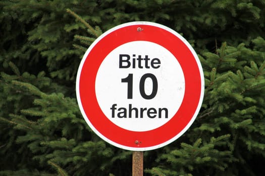 Sign Speed limit 10 kmh