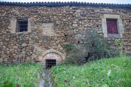 Watermill facilties of Sotofermoso Palace, 16th century remains building. Abadia, Caceres, Spain