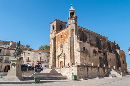 Panoramic view of Trujillo main square. Church of San Martin and statue of Francisco Pisarro (Trujillo, Caceres, Spain).
