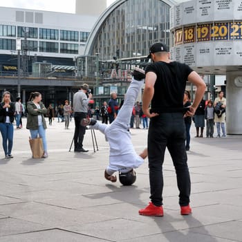 Breakdance on Alexanderplatz in Berlin