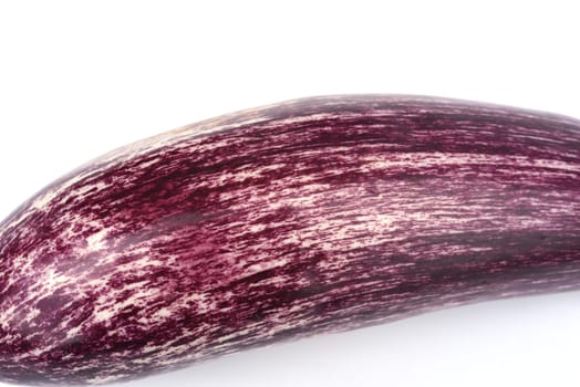 Eggplant,Solanum melongena,also called egg fruit,purple,pink,is a vegetable and medicinal plant. Eggplant,Solanum melongena,also called egg fruit,lila,pink,is a vegetable and medicinal plant.