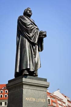 An image of the Martin Luther statue in Dresden Germany