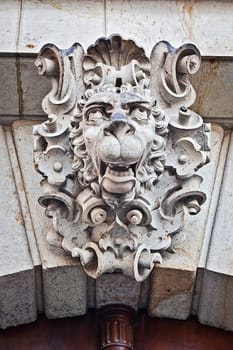 An image of a face sculpture in Dresden Germany