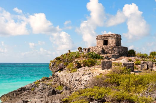 Tulum maya ruins by the sea, southern Mexico