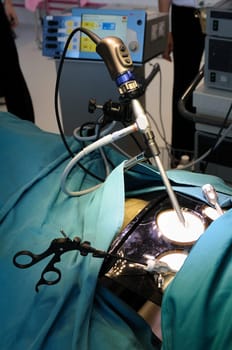 Demonstration of minimally invasive surgery